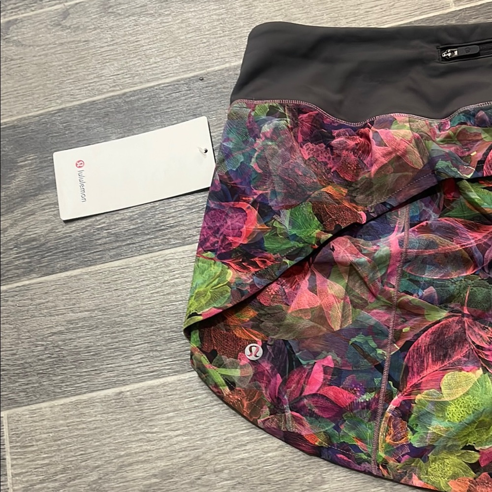 Lululemon Floral Athletic Shorts - Picture 5 of 7